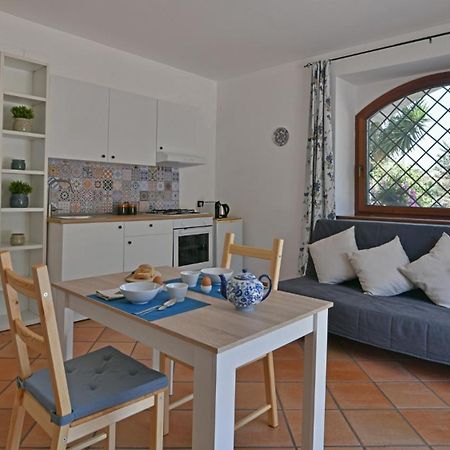Villa Biddizza อาชิเรอาเล ภายนอก รูปภาพ